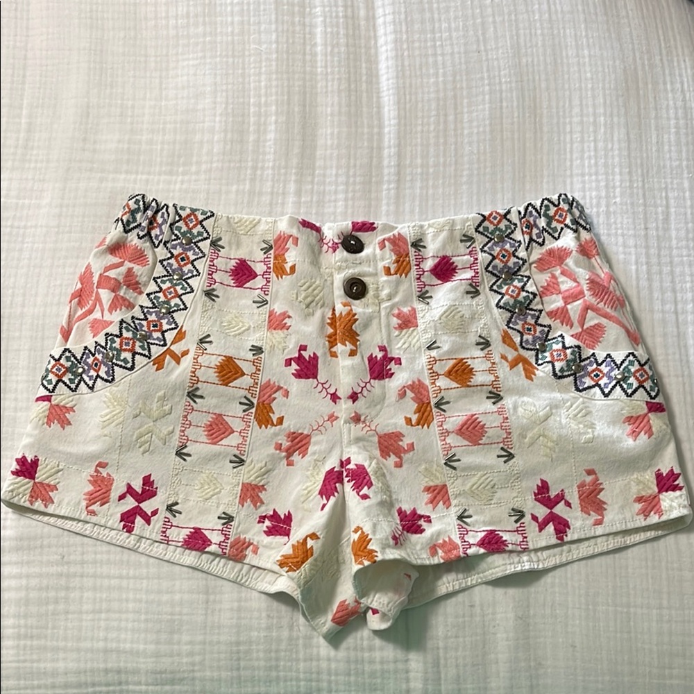 Anthropologie Embroidered Women's Shorts size 6